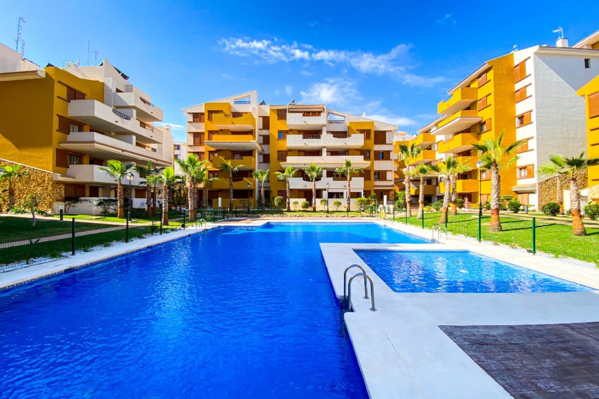  - Apartament - Punta Prima - La Recoleta