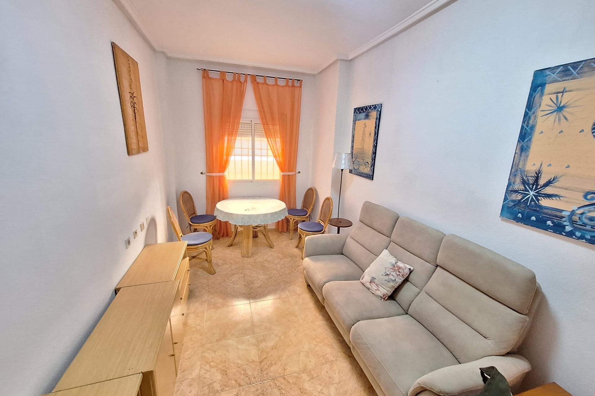  - Apartament - Torrevieja - Centro