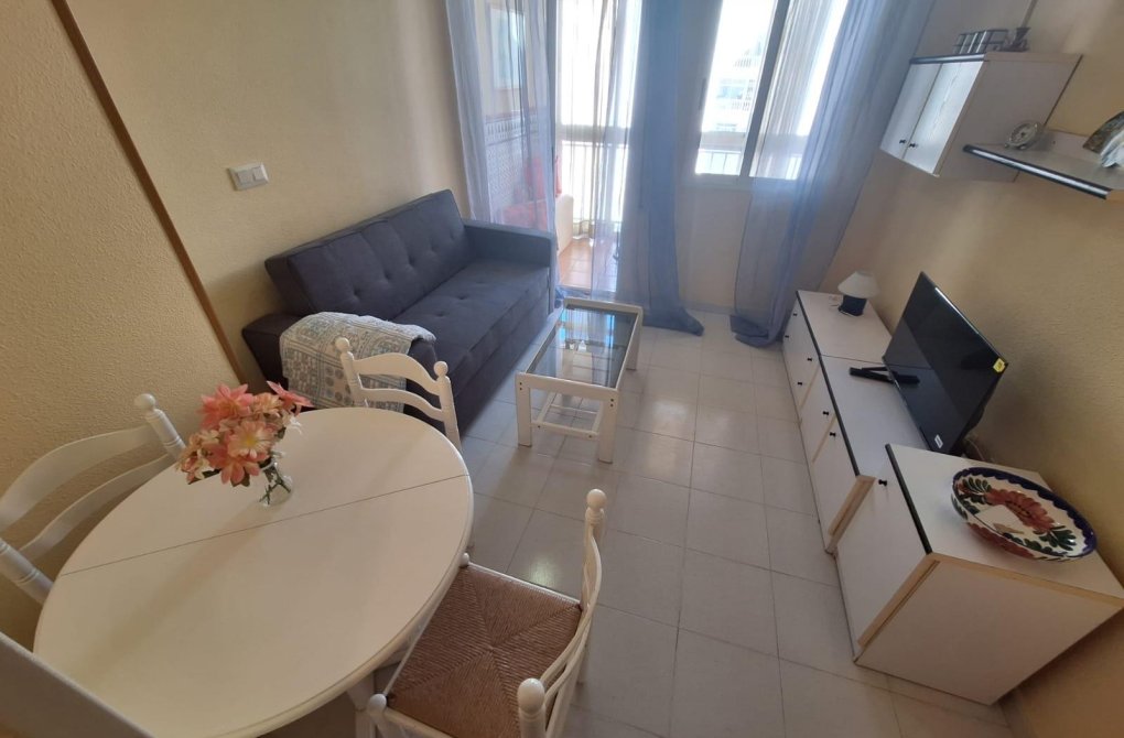  - Apartament - Torrevieja - Centro