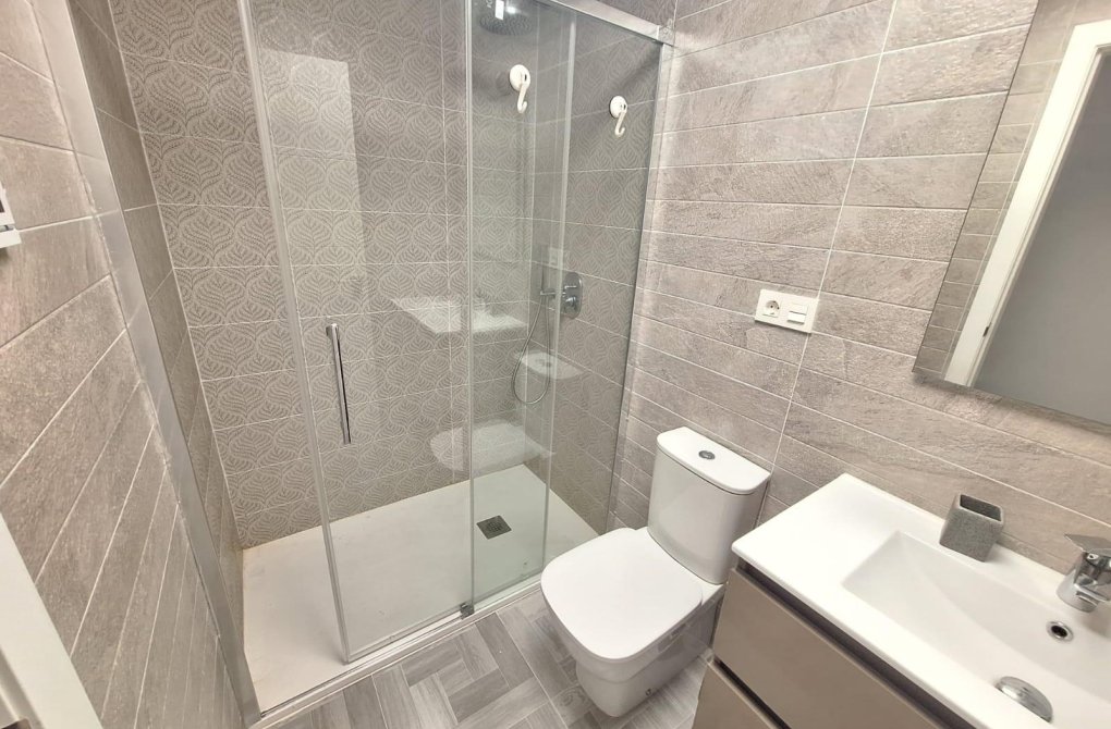  - Apartament - Torrevieja - Centro