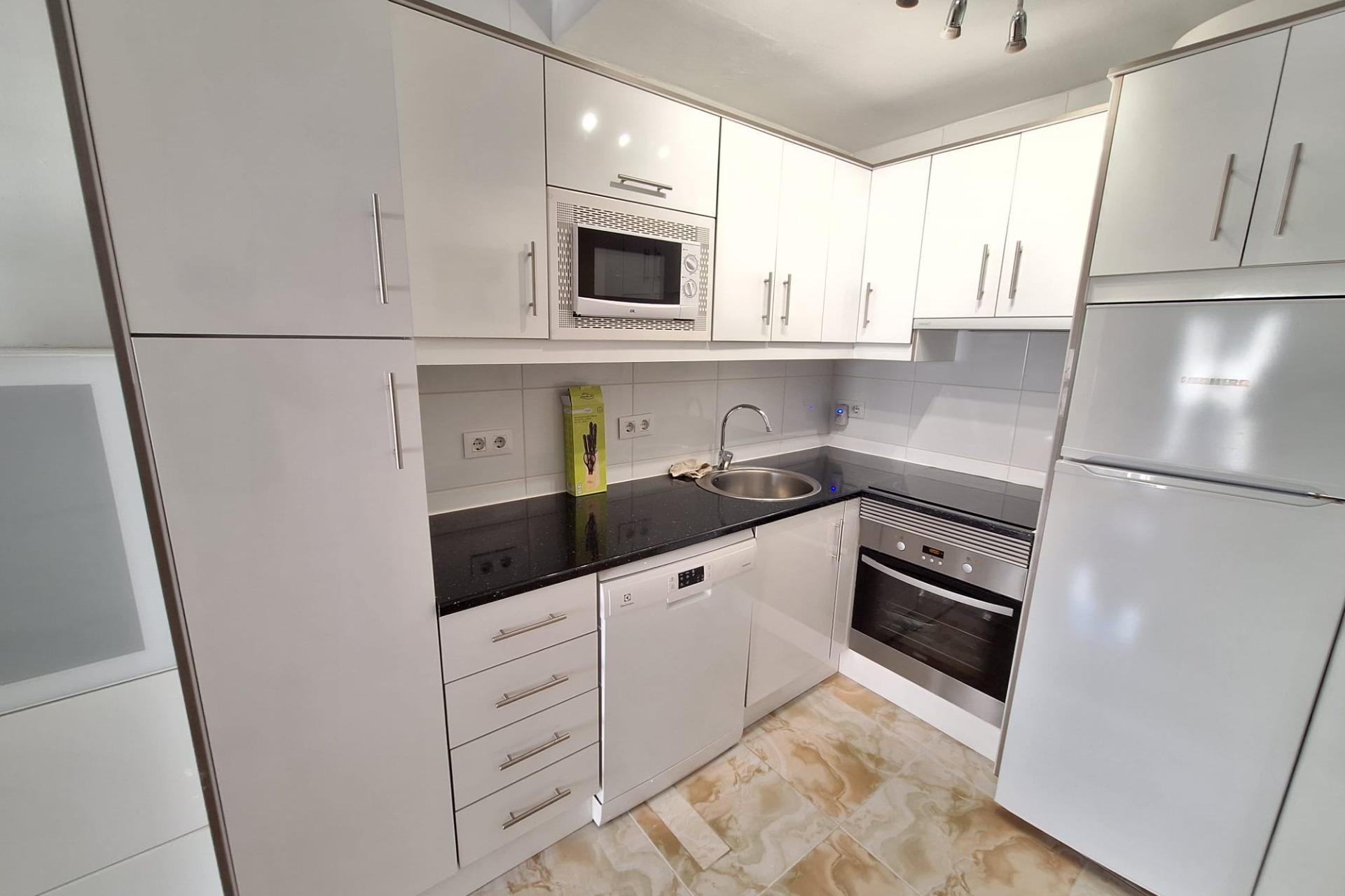  - Apartament - Torrevieja - Centro