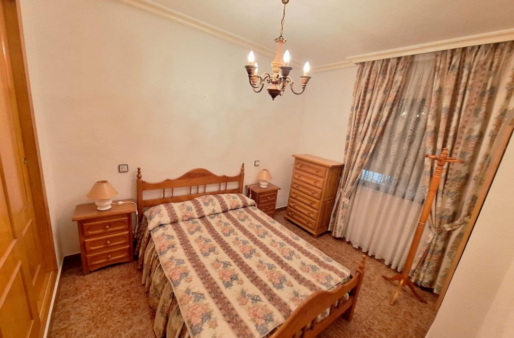  - Apartament - Torrevieja - Playa de los locos