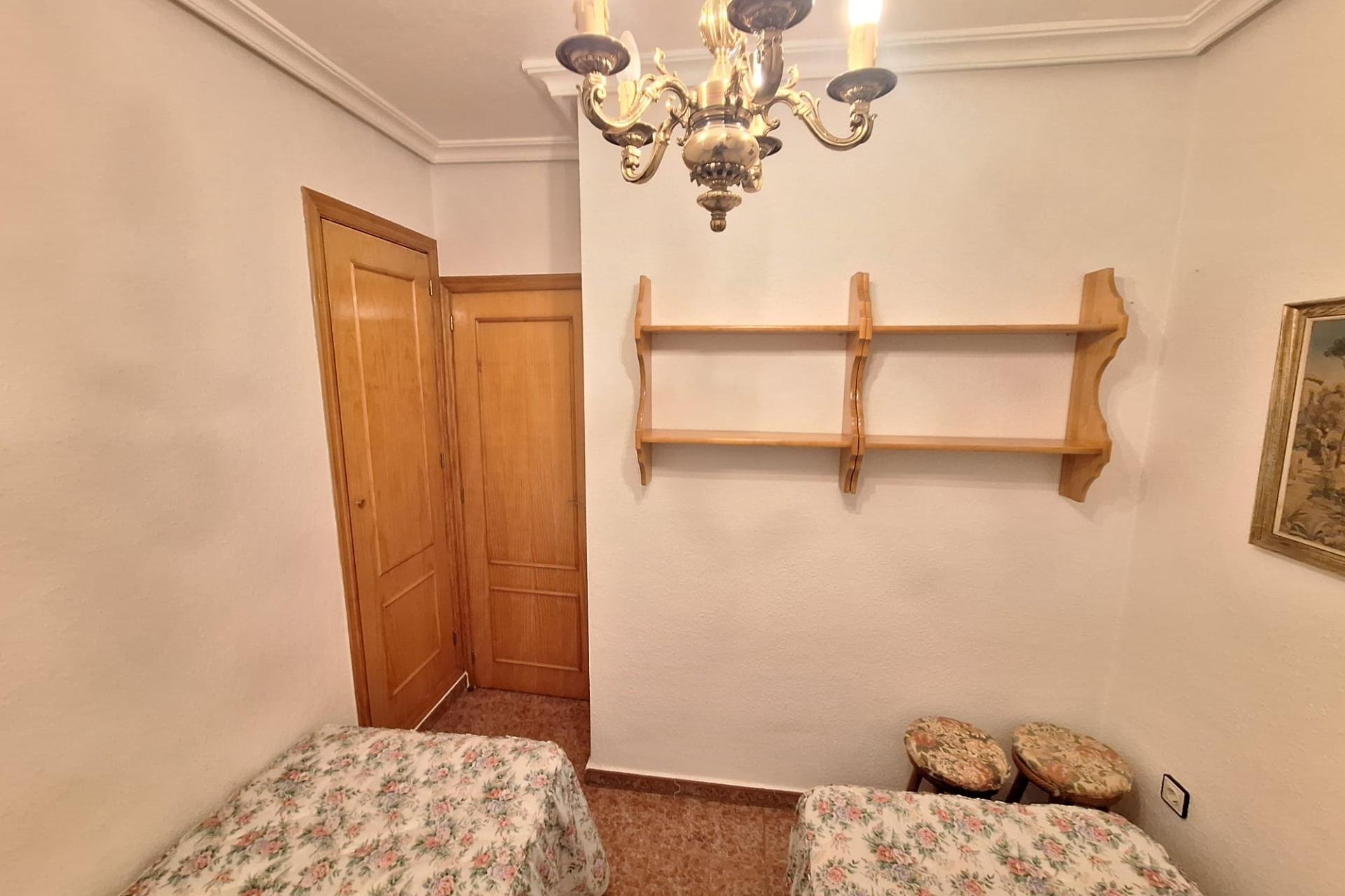  - Apartament - Torrevieja - Playa de los locos