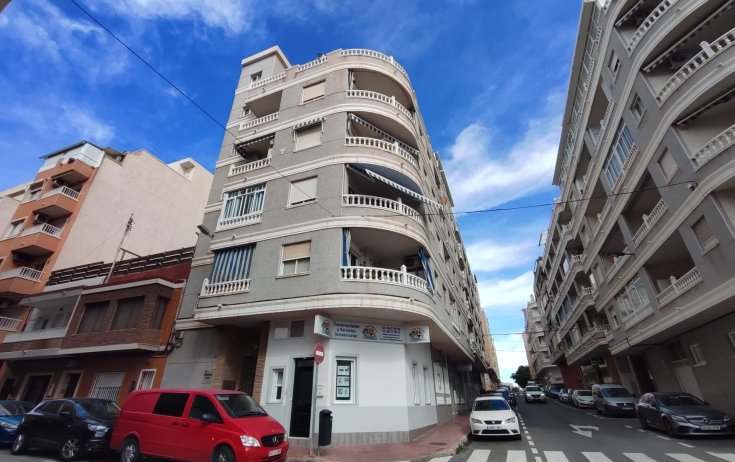 Apartamento - Reventa - Torrevieja - Playa del cura
