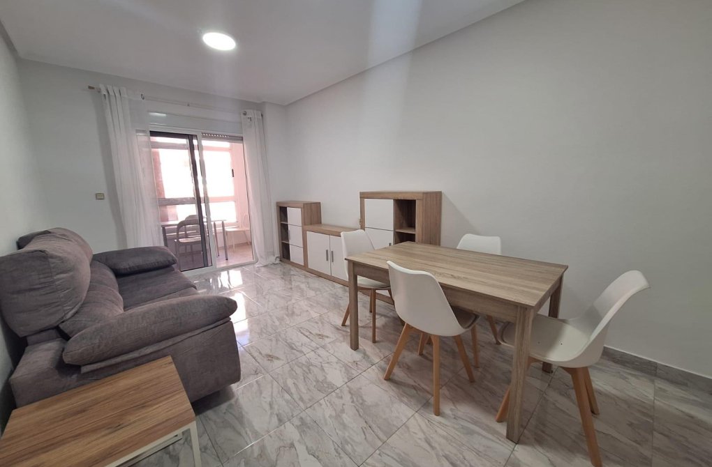  - Apartamento - Torrevieja - Centro