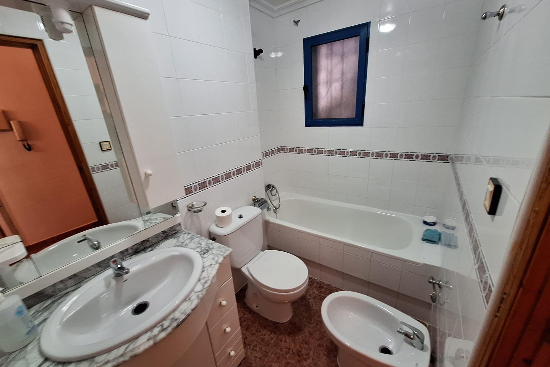  - Apartamento - Torrevieja - Playa de los locos