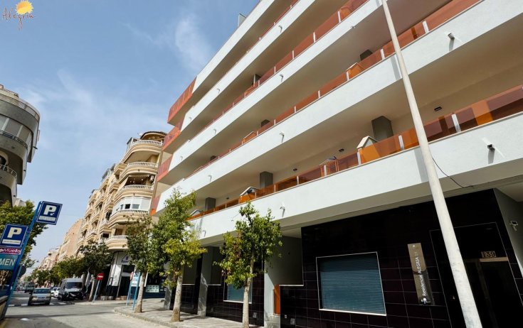 Apartment - Resale - Torrevieja - Paseo maritimo