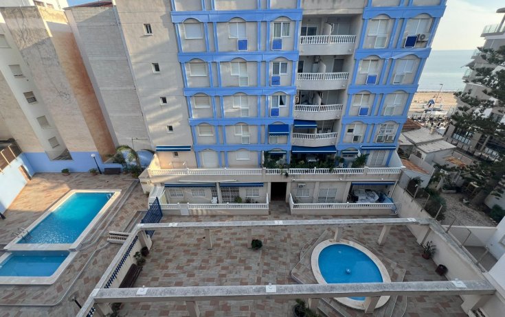 Apartment - Resale - Torrevieja - Playa de los locos