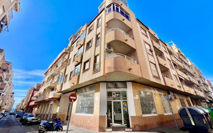 Apartment - Resale - Torrevieja - Playa del cura