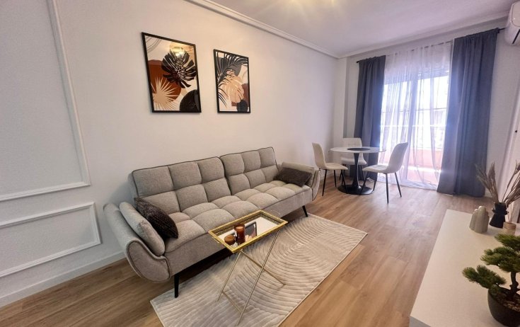 Apartment - Resale - Torrevieja - Playa del cura