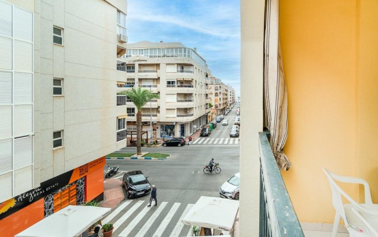 Apartment - Resale - Torrevieja - Playa del Cura