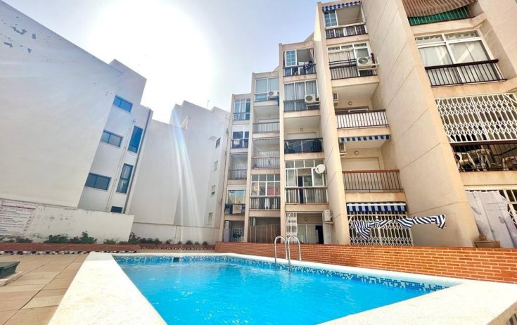 Apartment - Resale - Torrevieja - Playa del cura