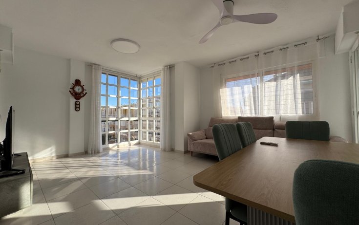 Apartment - Resale - Torrevieja - Playa del cura