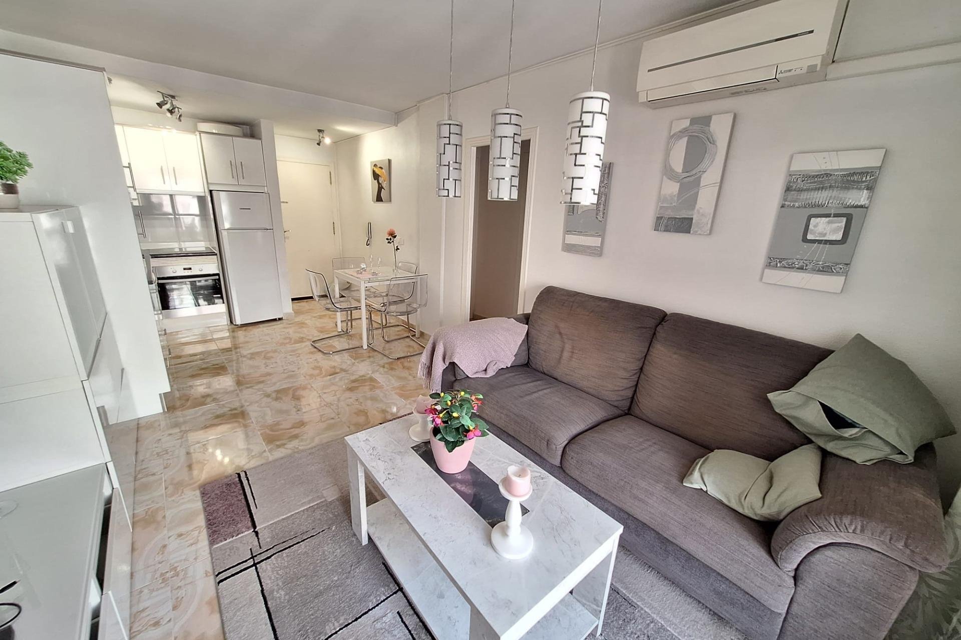  - Apartment - Torrevieja - Centro