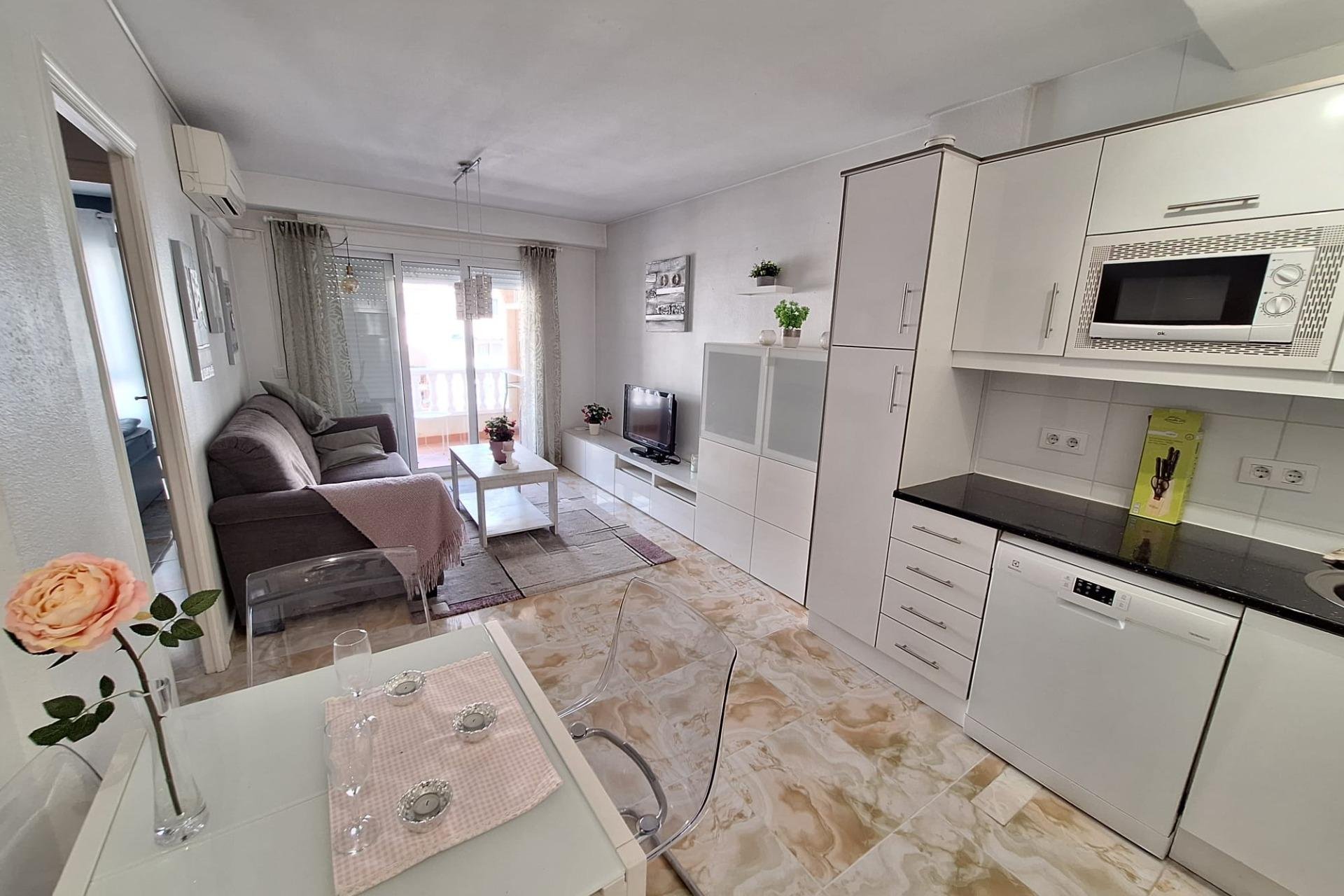  - Apartment - Torrevieja - Centro