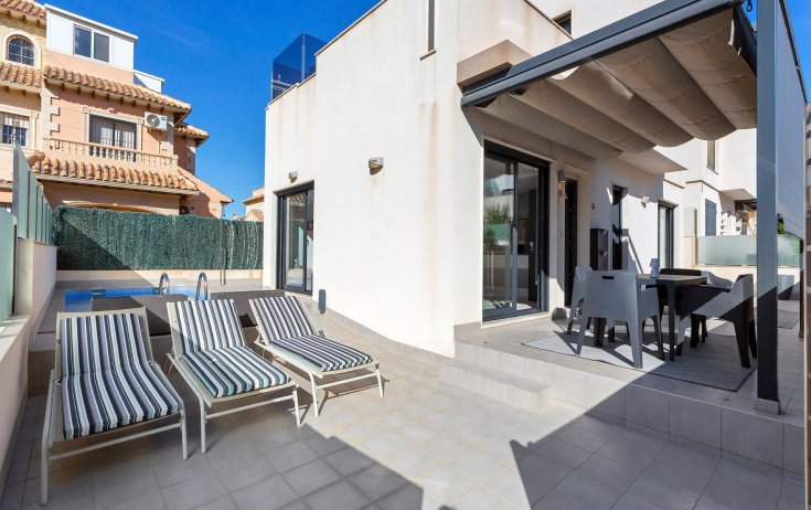 Bилла - Вторичное жилье - Torrevieja - Sector 25