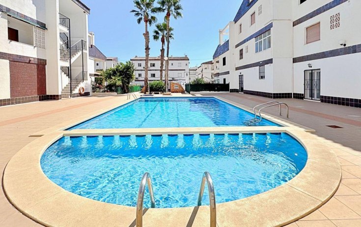 Бунгало - Вторичное жилье - Torrevieja - Punta prima