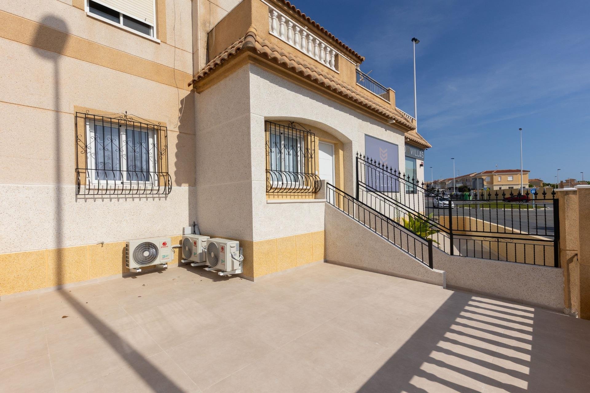  - Bungalow - Torrevieja - Zona los Frutales