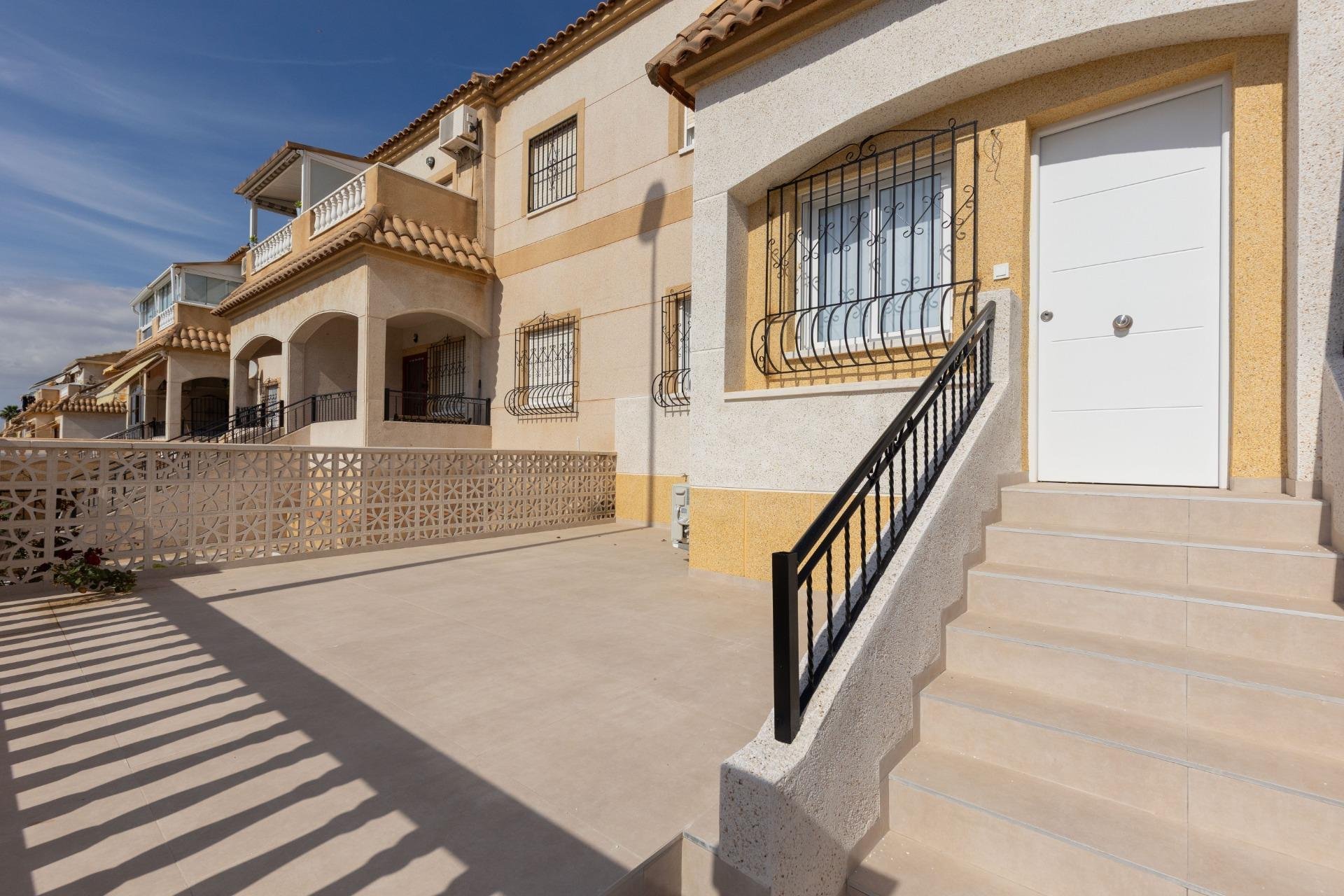  - Bungalow - Torrevieja - Zona los Frutales