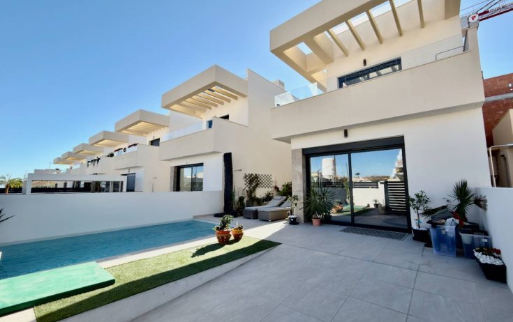 Chalet - Reventa - Los Montesinos - La Herrada