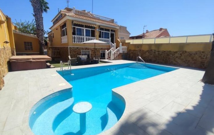 Chalet - Reventa - Torrevieja - Aguas Nuevas