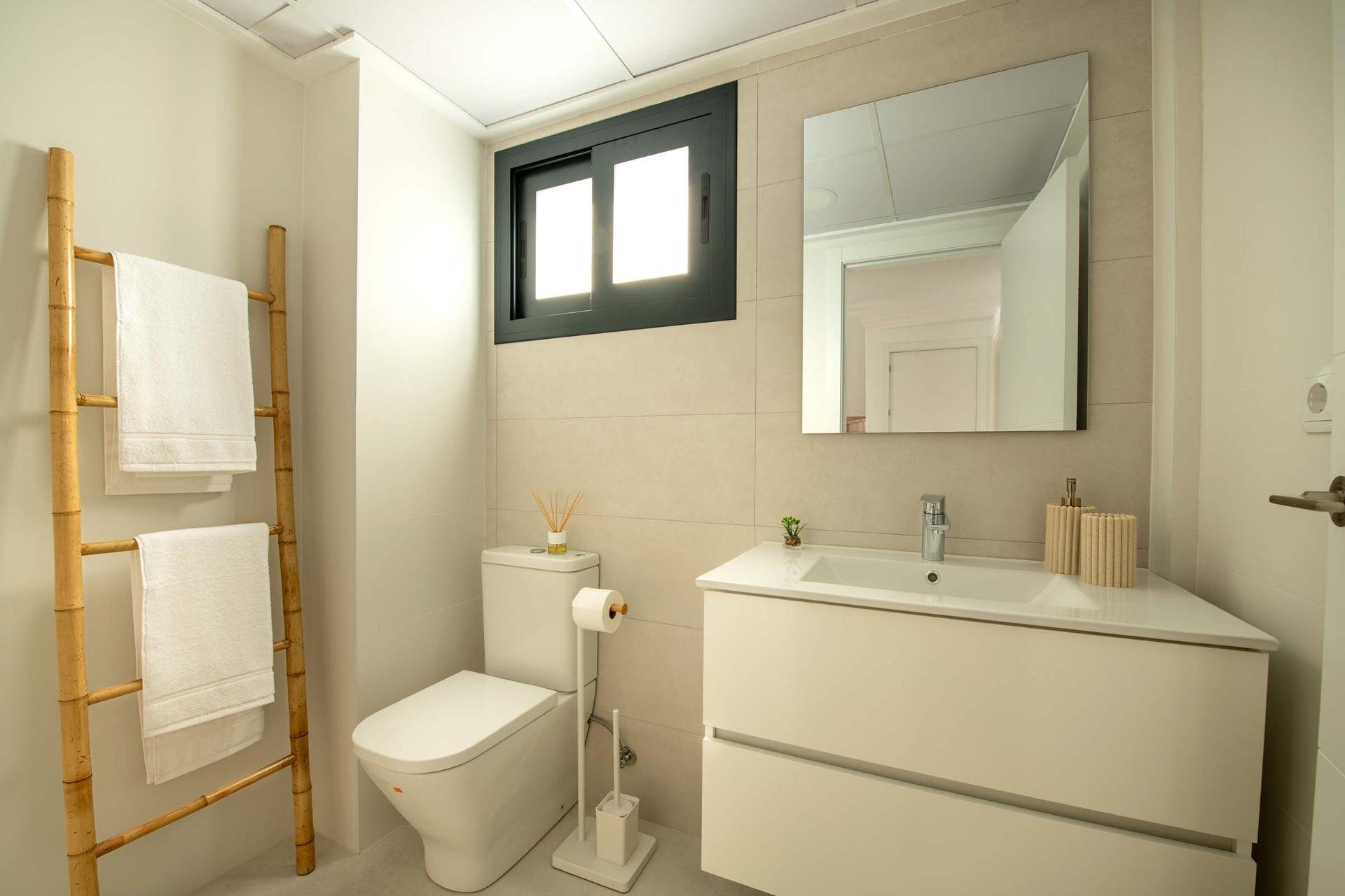 New build - Town house - Cox - San Fernando