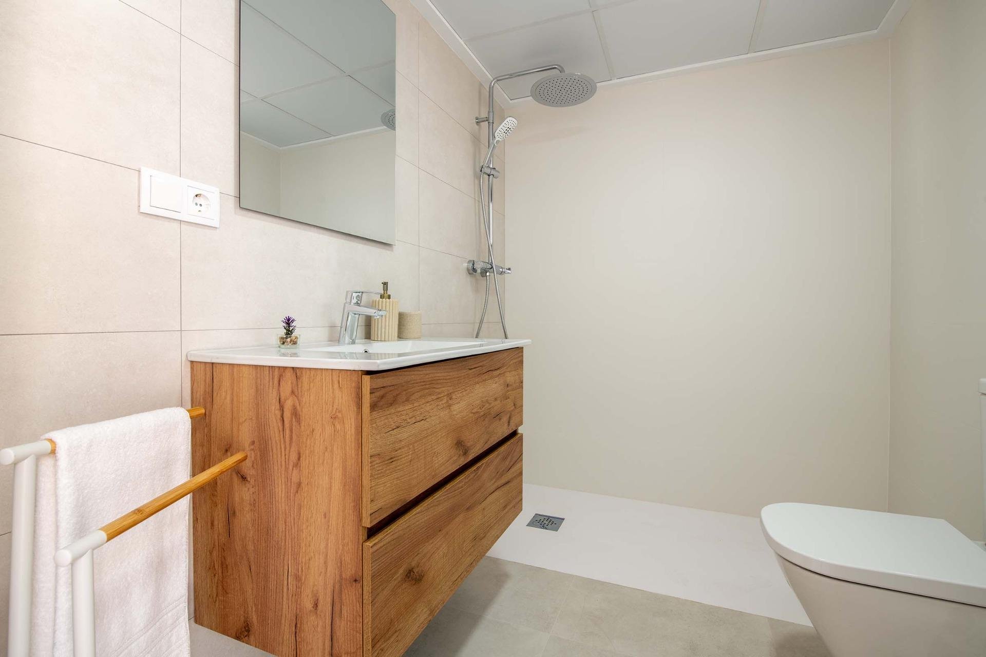 New build - Town house - Cox - San Fernando