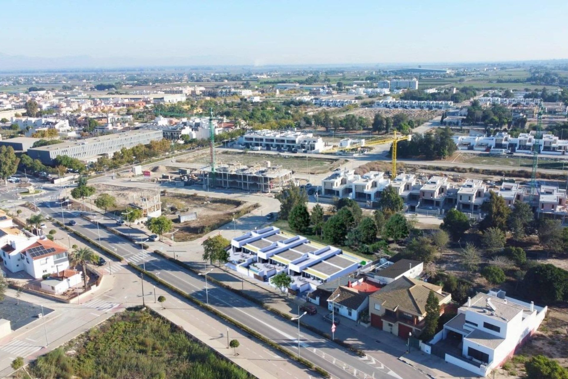 Новостройка - Таунхаус - Dolores - Sector 3