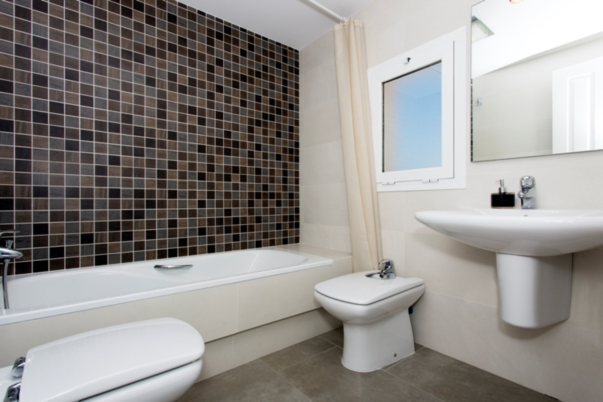 Obra nueva - Casa adosada - Santa Pola