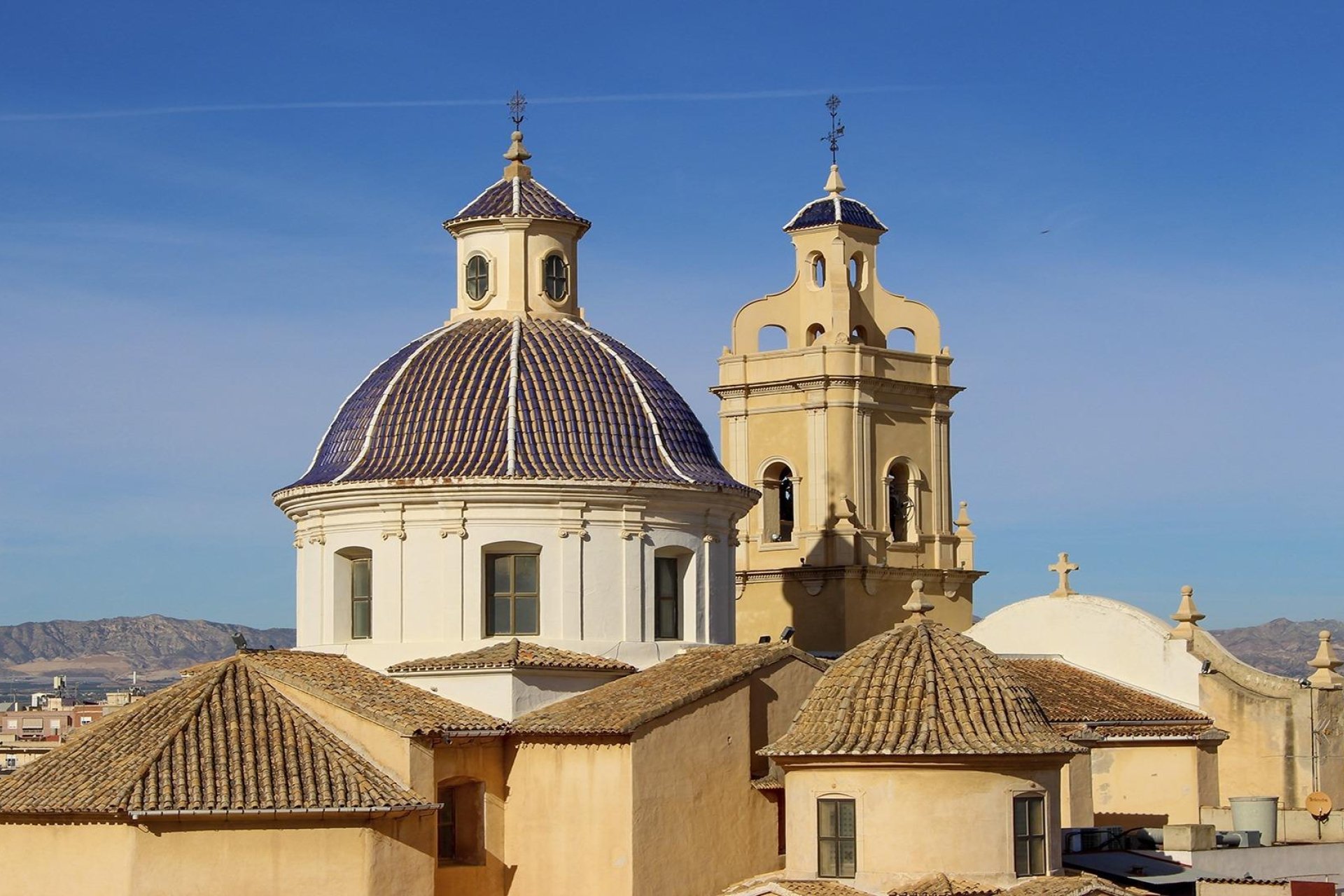 Obra nueva - Casa de Pueblo - Cox - Sin Zona