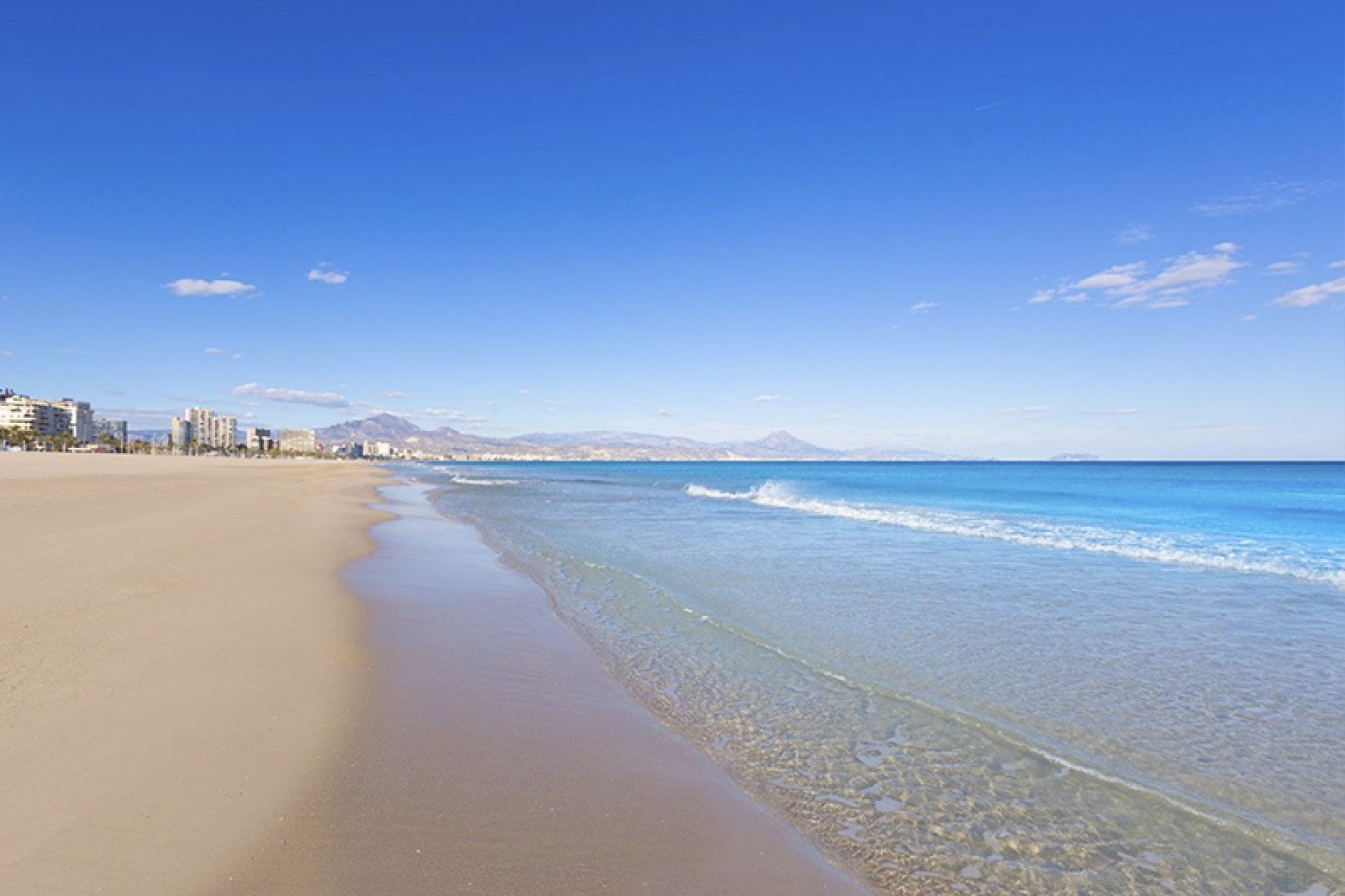 Obra nueva - Chalet - Alicante