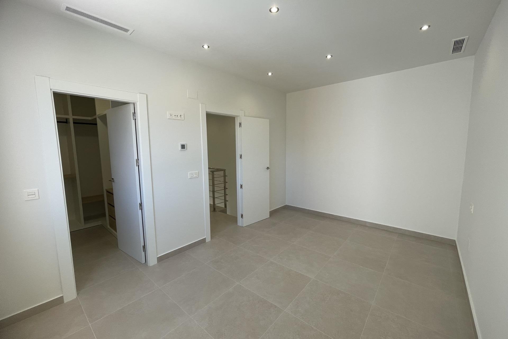 Obra nueva - Chalet - Almoradí - Heredades