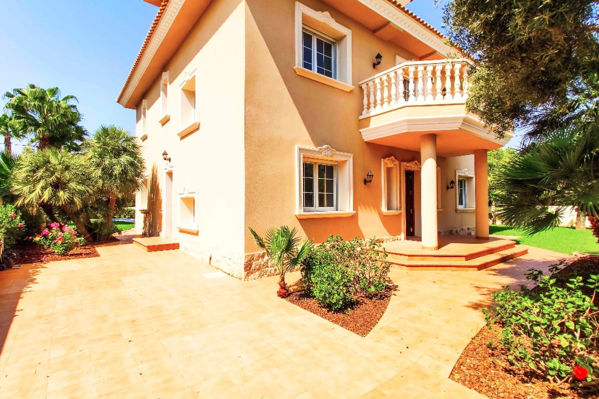 Obra nueva - Chalet - Cabo Roig