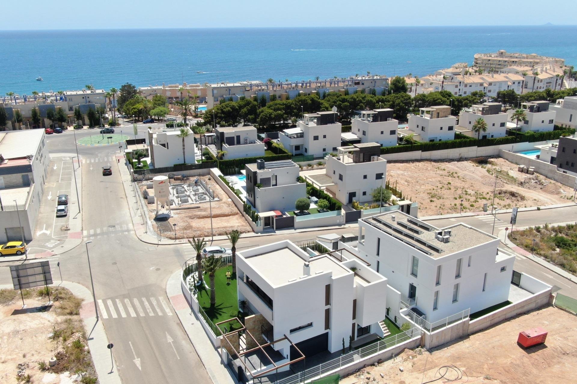 Obra nueva - Chalet - Orihuela Costa - Campoamor