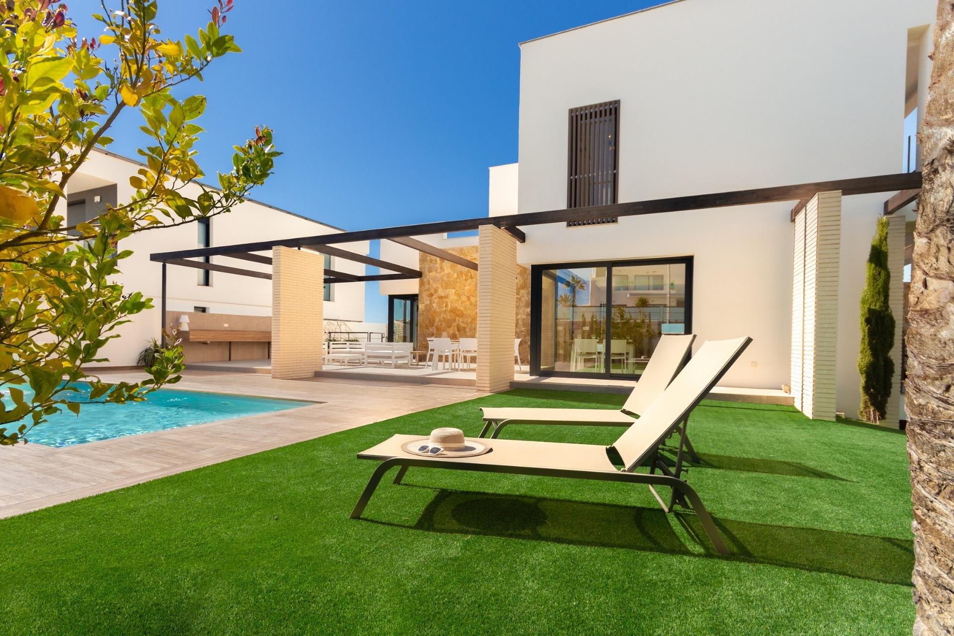 Obra nueva - Chalet - Orihuela Costa - Campoamor