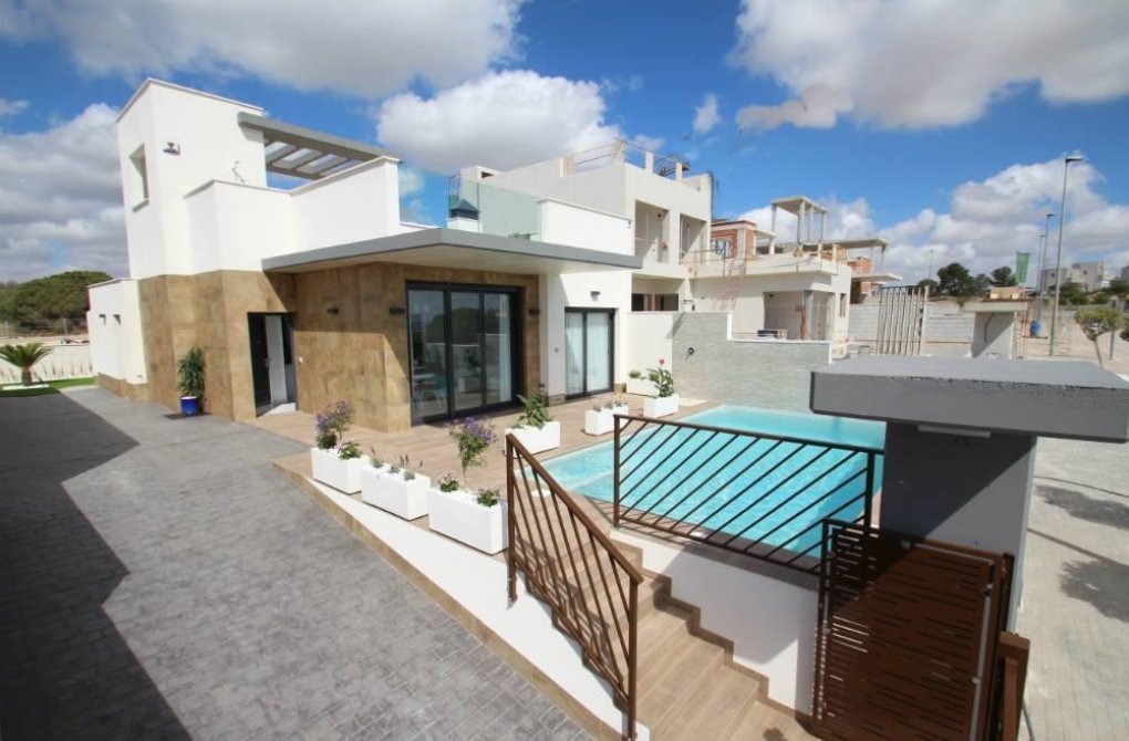 Obra nueva - Chalet - Orihuela Costa - Campoamor