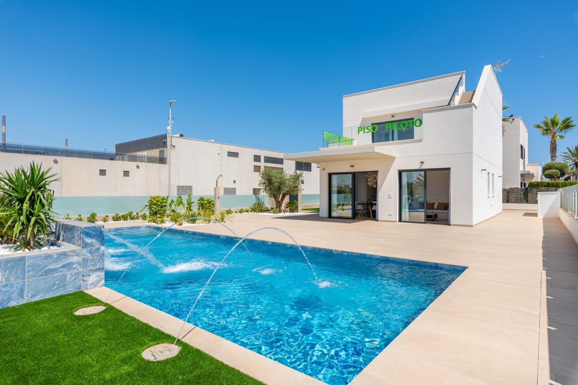 Obra nueva - Chalet - Orihuela Costa - Campoamor