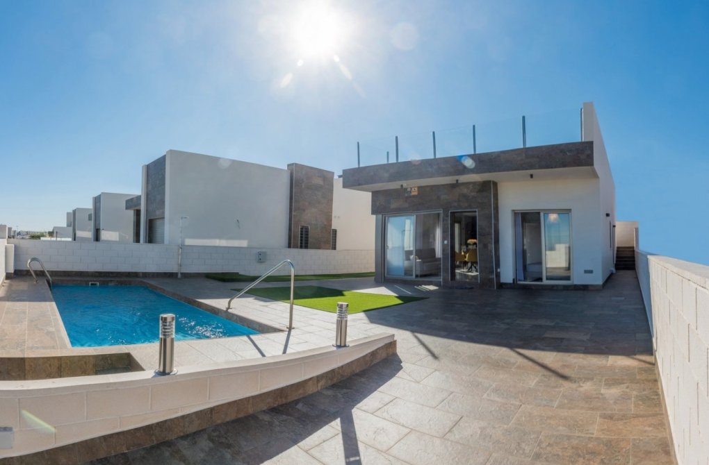 Obra nueva - Villa - Orihuela Costa - PAU 8