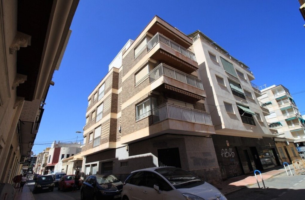 Odsprzedaż - Apartament - Torrevieja - Paseo maritimo