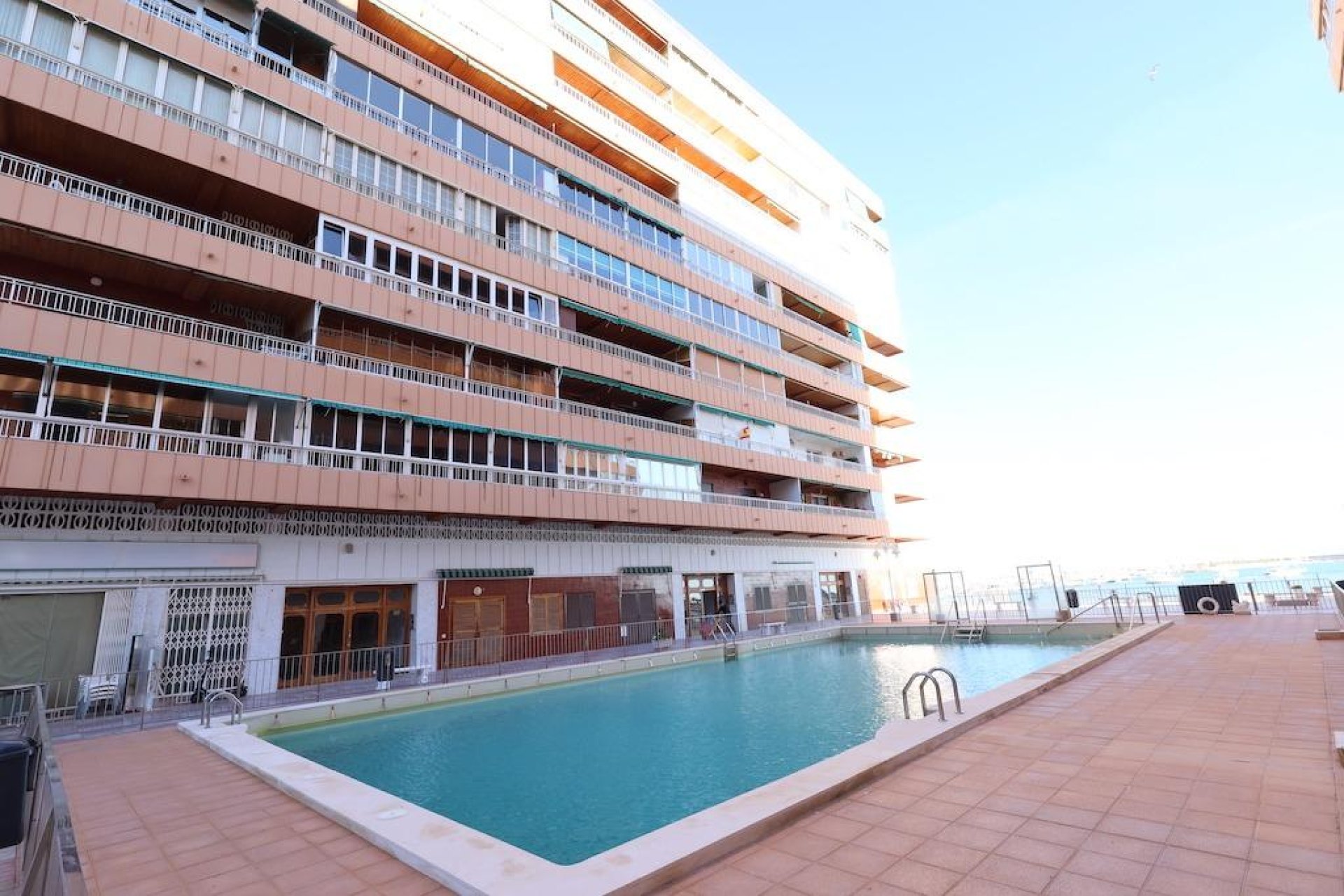 Resale - Apartamento - Torrevieja - Acequion