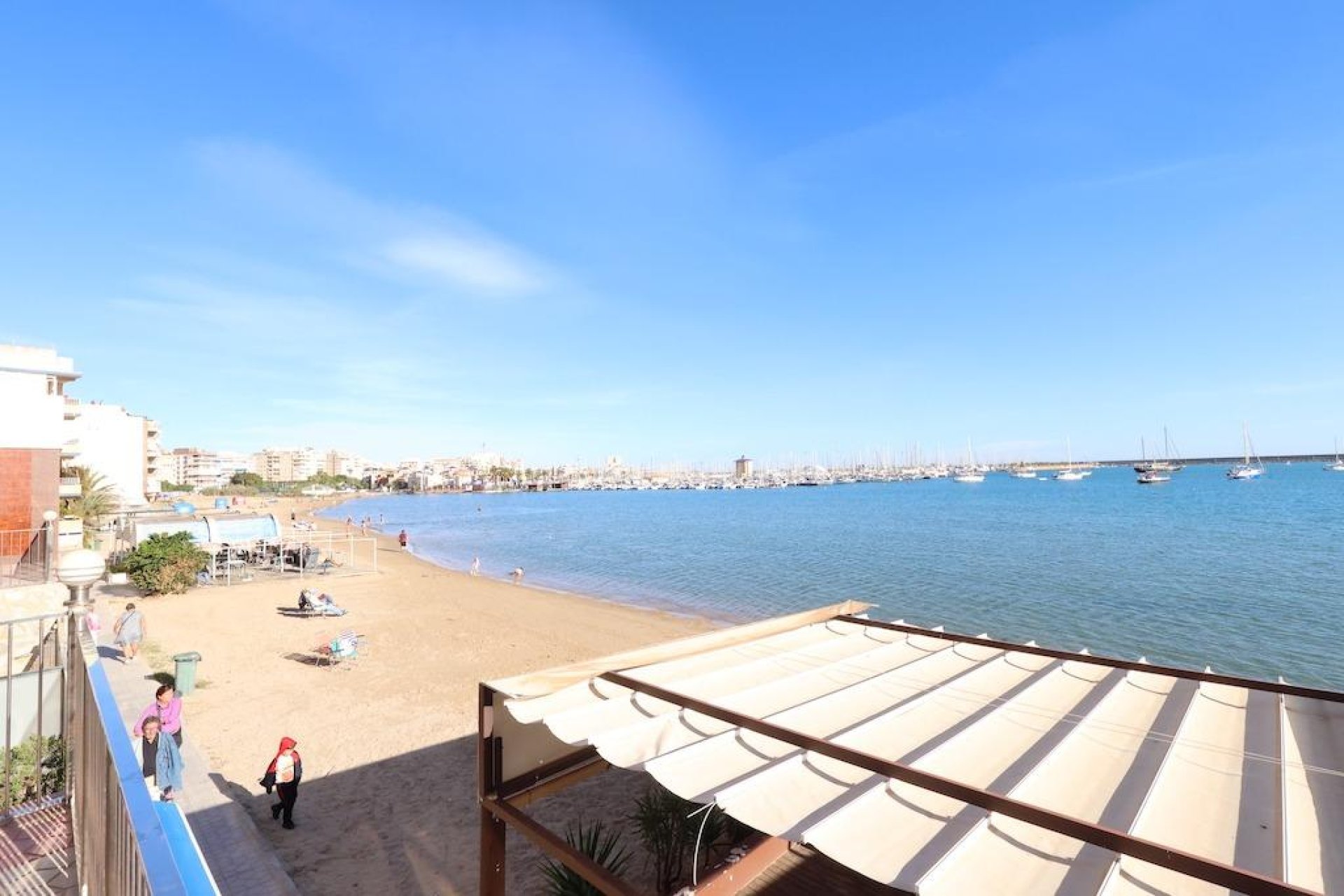 Resale - Apartamento - Torrevieja - Acequion