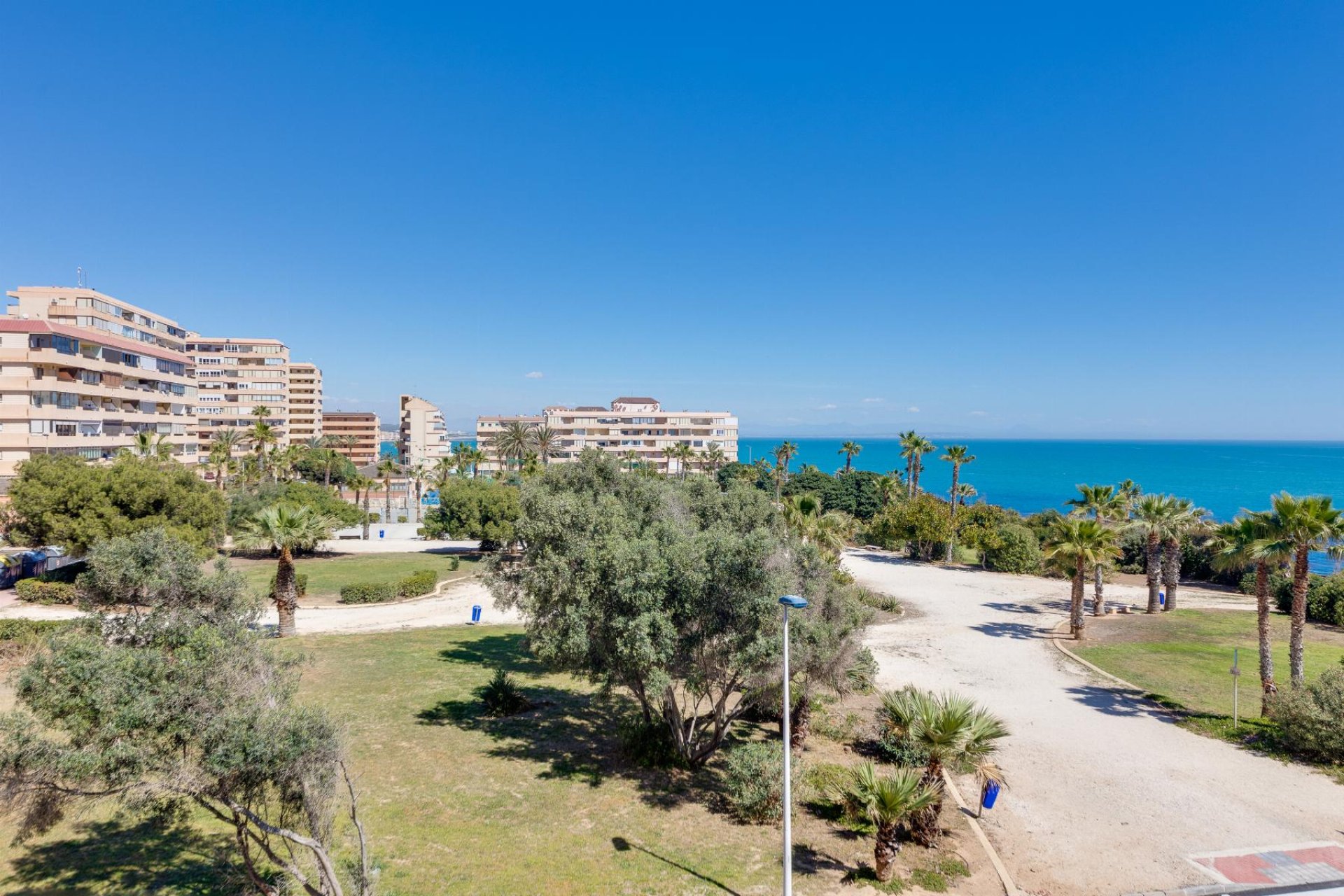 Resale - Apartamento - Torrevieja - Cabo cervera