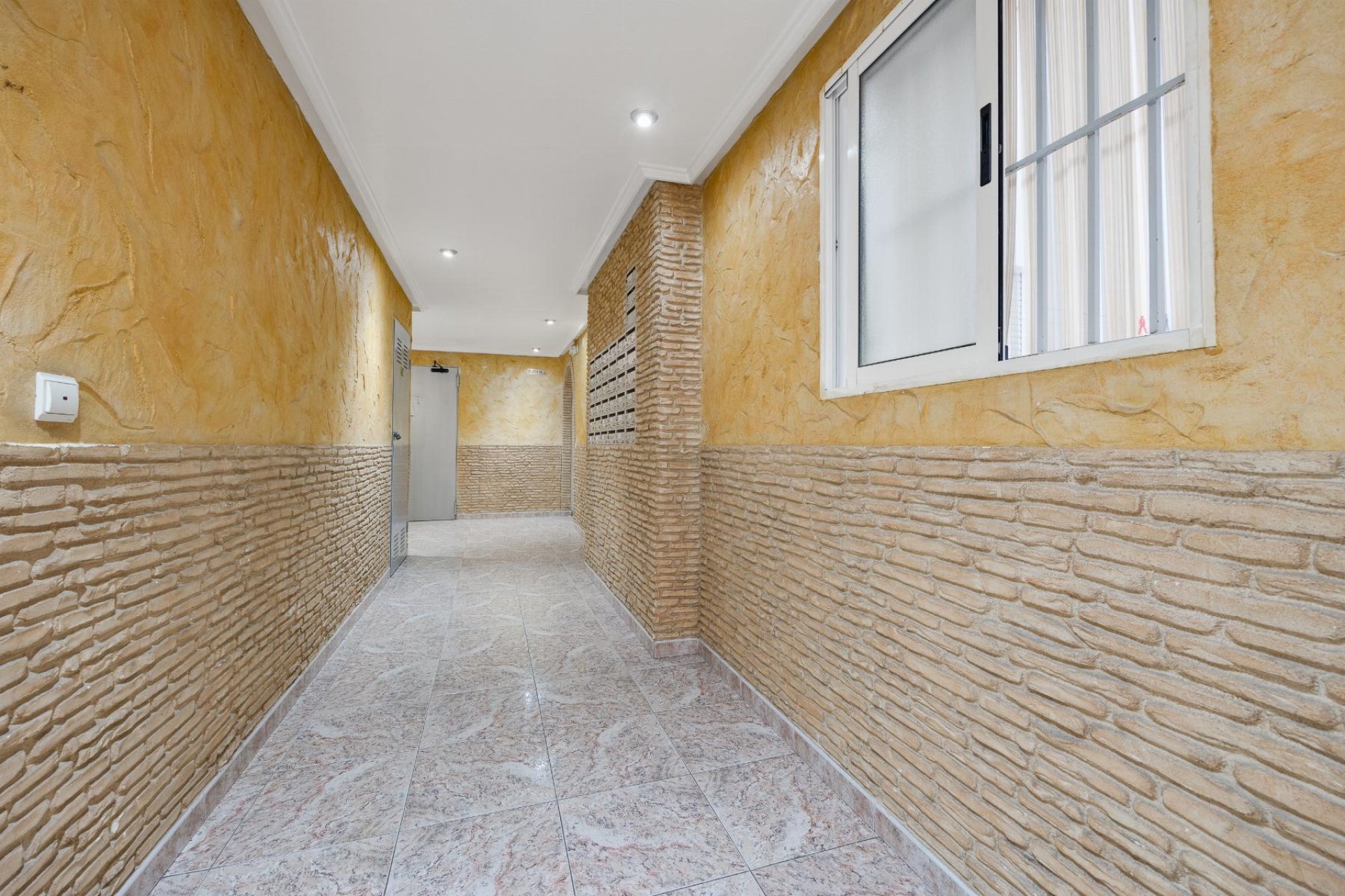 Resale - Apartamento - Torrevieja - Centro