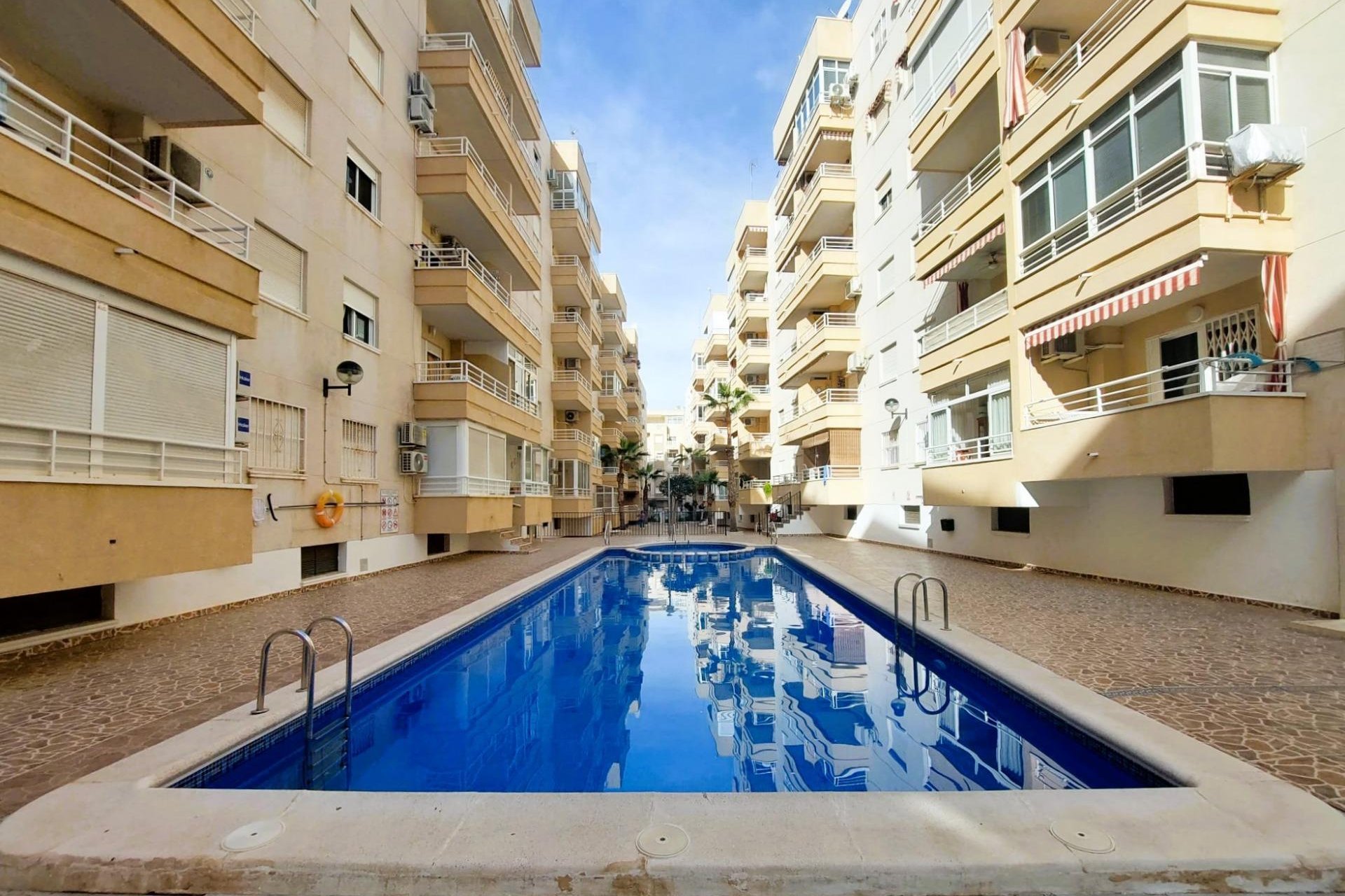 Resale - Apartamento - Torrevieja - Centro