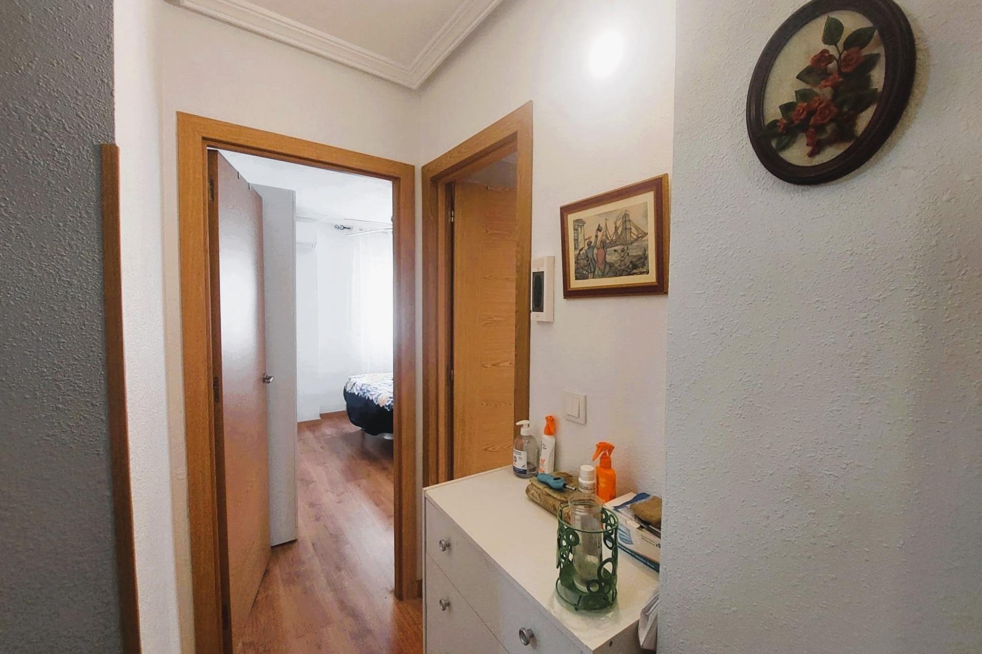 Resale - Apartamento - Torrevieja - Centro