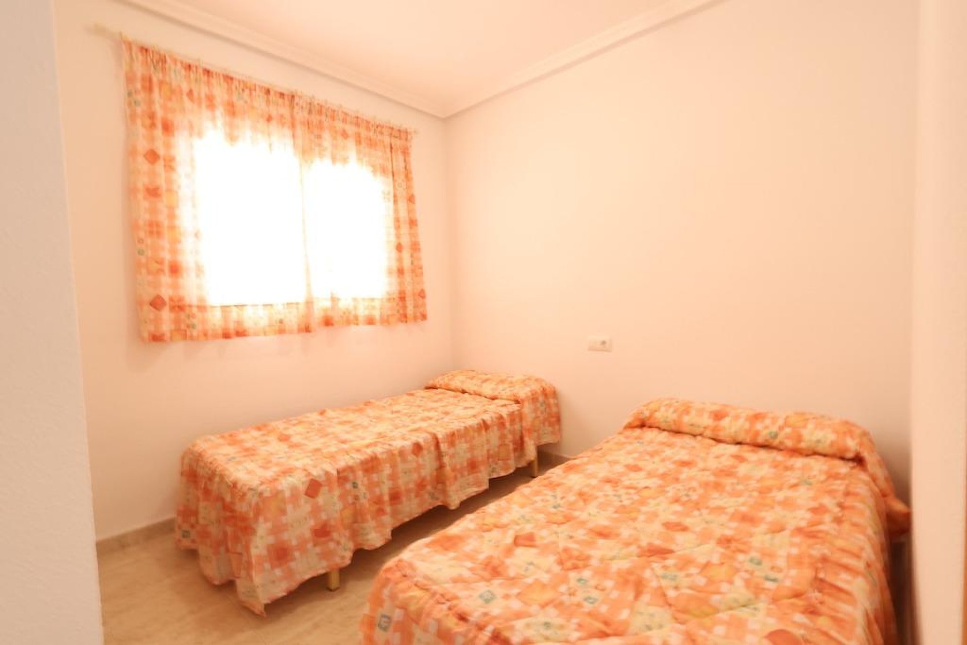 Resale - Apartamento - Torrevieja - La Mata