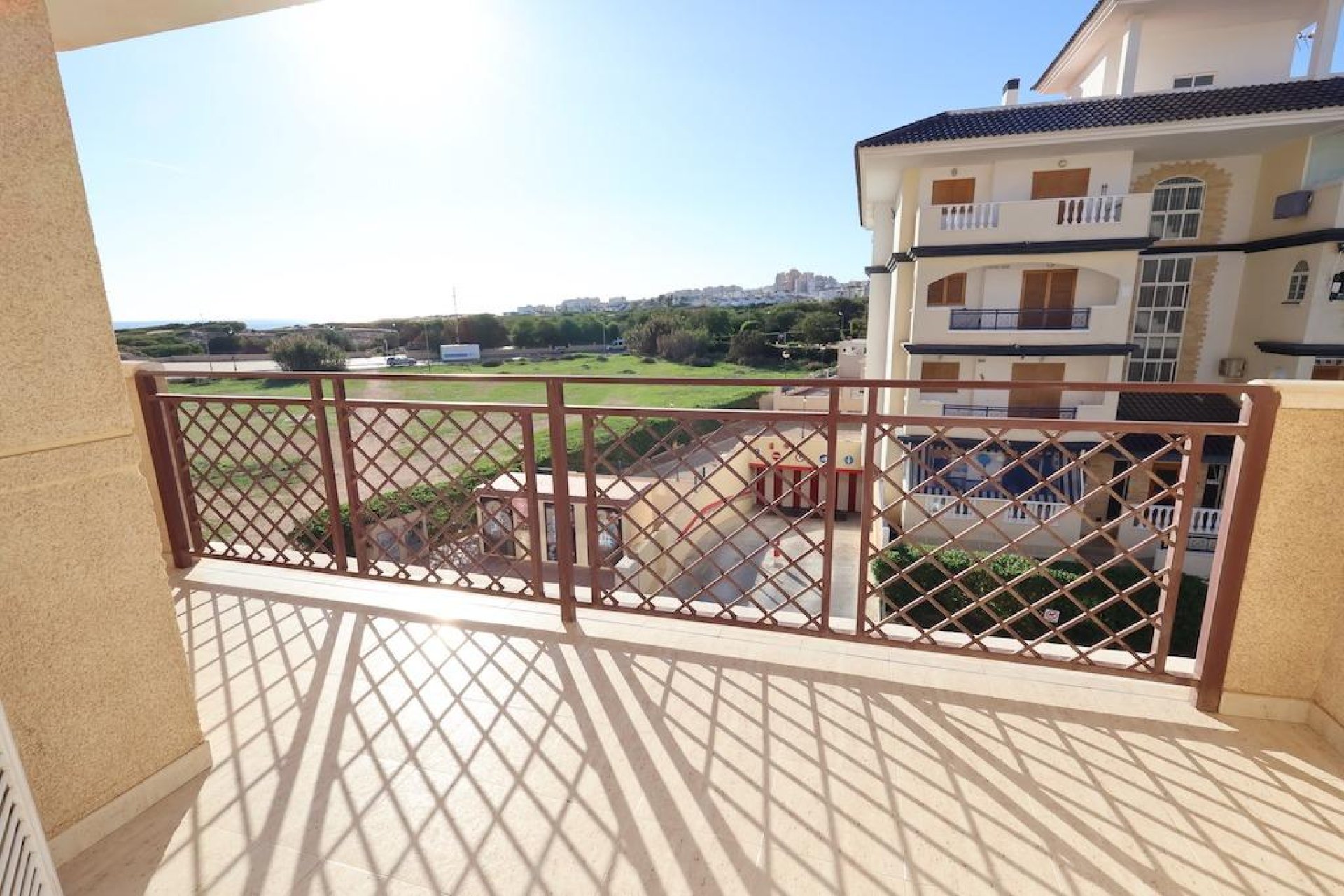 Resale - Apartamento - Torrevieja - La Mata