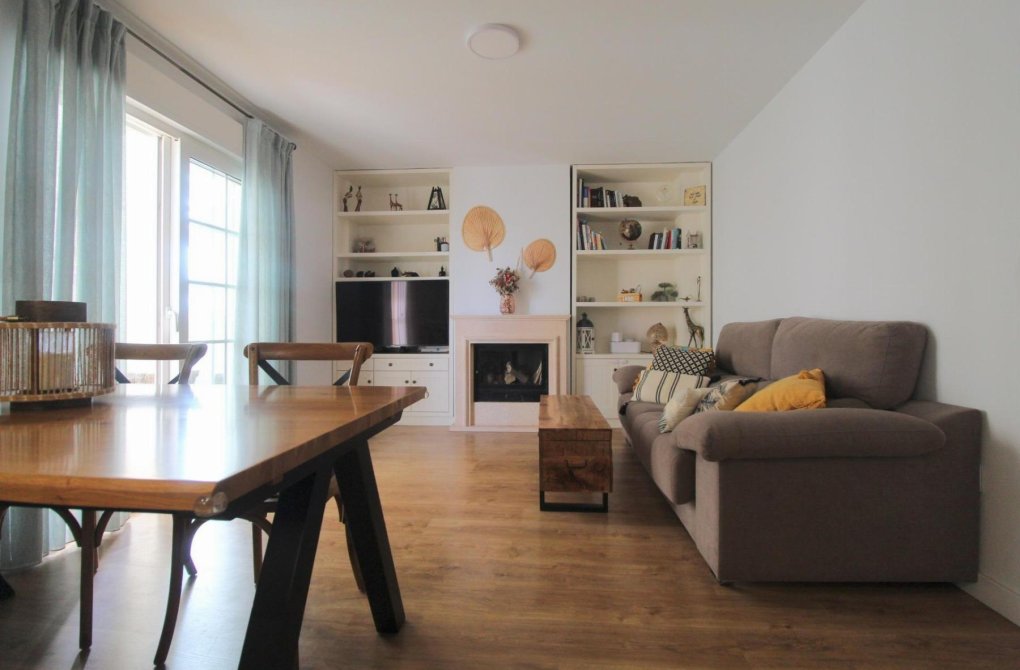 Resale - Apartamento - Torrevieja - La veleta