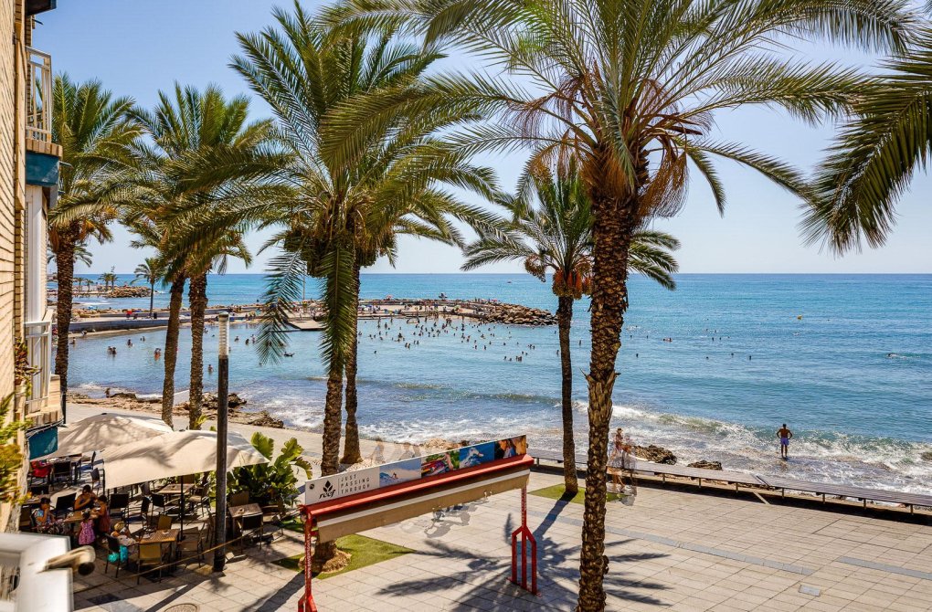 Resale - Apartamento - Torrevieja - Piscinas naturales