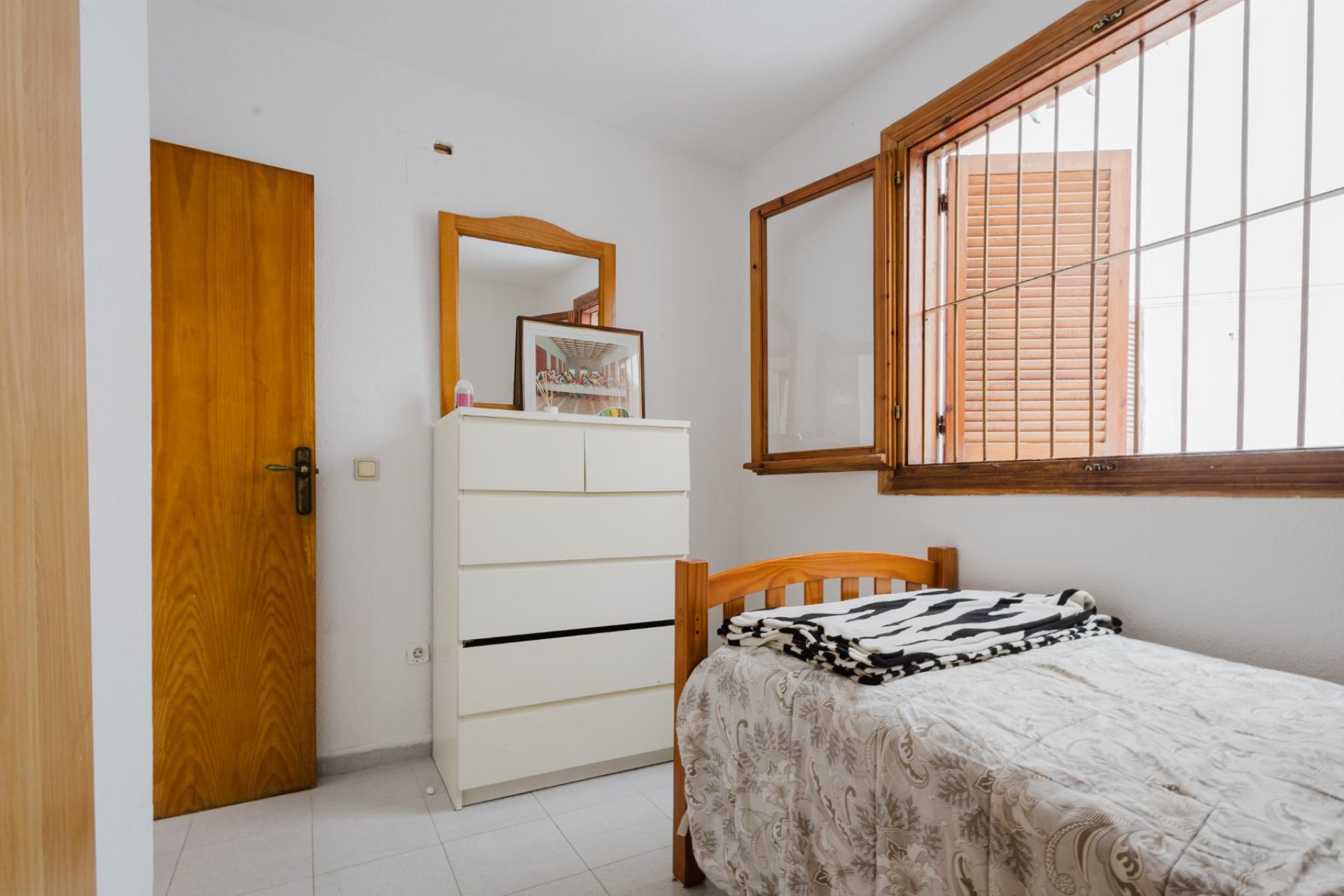 Resale - Apartamento - Torrevieja - Playa de La Acequion